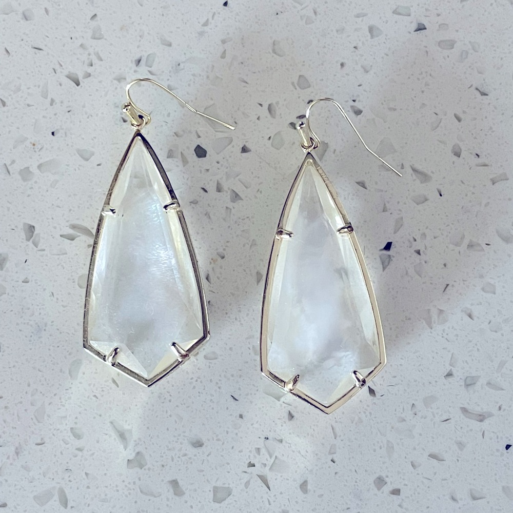 Kendra Scott Gold Drop Earrings in Ivory Pearl